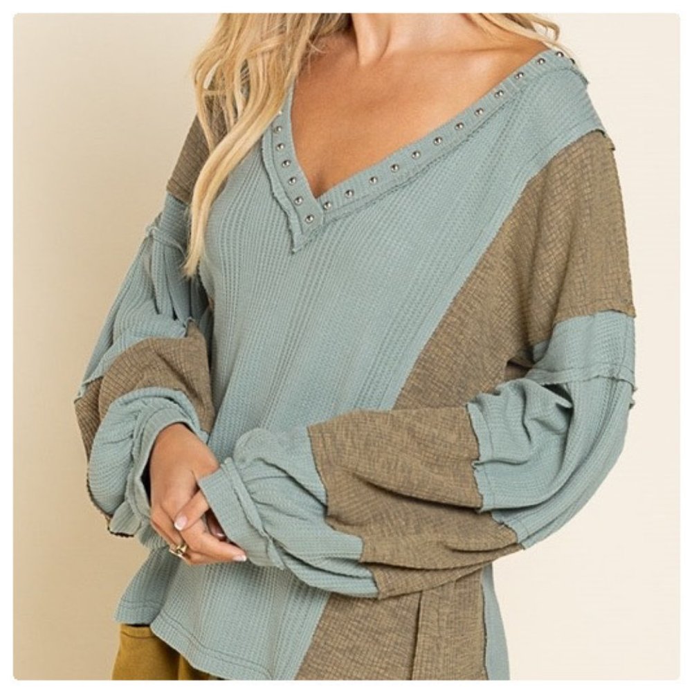 RE-STOCKED POL Raw Edge Color Block Top - Picture 3 of 15